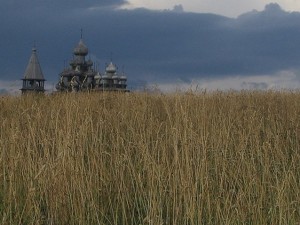 Though crops are experiencing a drought in Western Russia, grain crops in Central Russia are benefiting from rainy and wet conditions. Photo credit: Flikr user dmitryku. Creative Commons license.