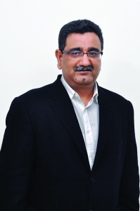 Rajnish Sarna博士